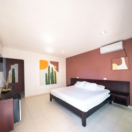 Hotel & Beach Club Ojo De Agua Puerto Morelos Bagian luar foto